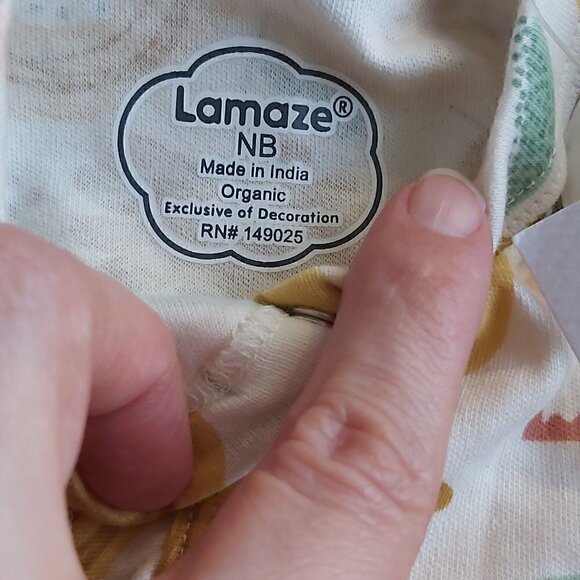 Lamaze Organic Cotton Floral Long-Sleeved Onesie - Perfect for Newborns - Picture 6 of 7